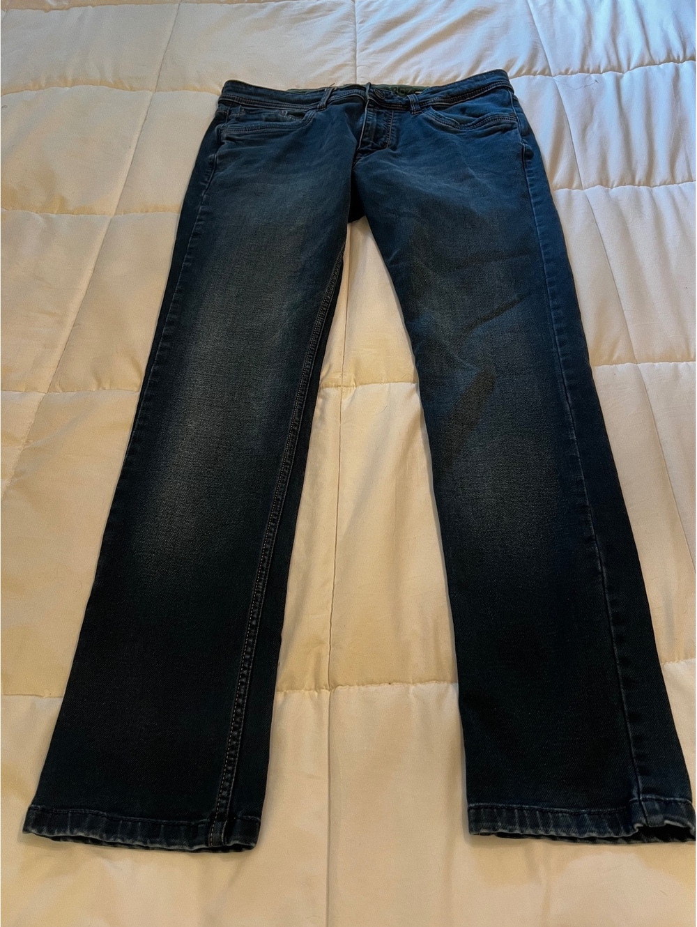 Cobb Men's Italy dark Denim Jeans 36”x29” Relaxed Fit Straight Leg